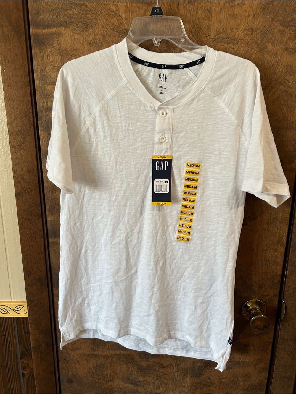 Men’s GAP White Short-Sleeve Henley Tee M